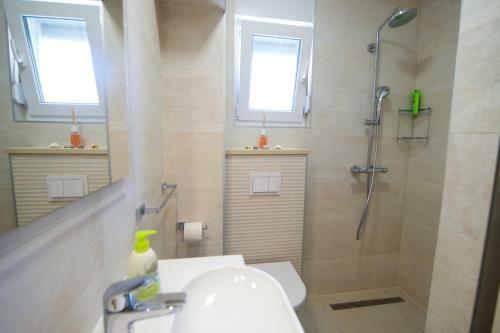Apartments Leone