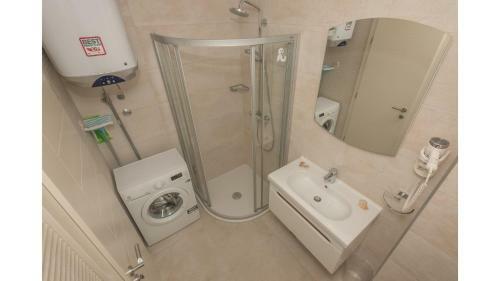 Apartments Leone
