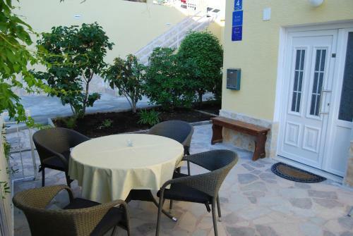 Hostal Palma Promajna Apartments