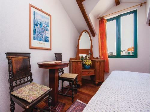 Holiday Apartment Prvic 03