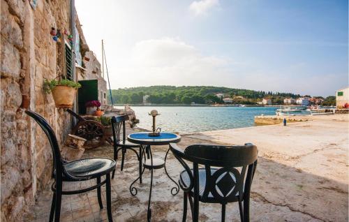 Holiday Apartment Prvic 03