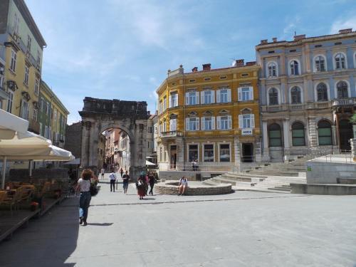 Apartment In Pula/istrien 10895