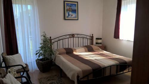 Apartments With A Parking Space Pula - 11288