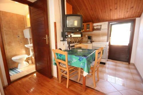 Apartments With A Parking Space Pula - 7203