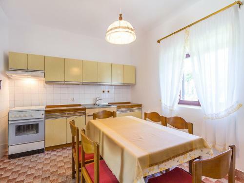 Holiday Home Orieta / 11651