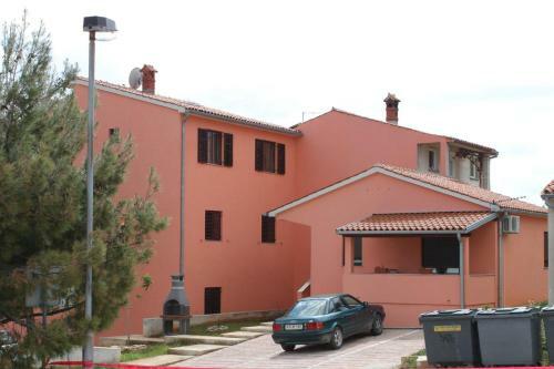 Apartments With A Parking Space Pula - 7664