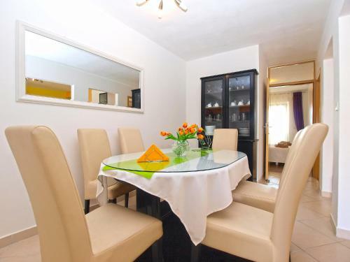 Apartments Tereza 1352