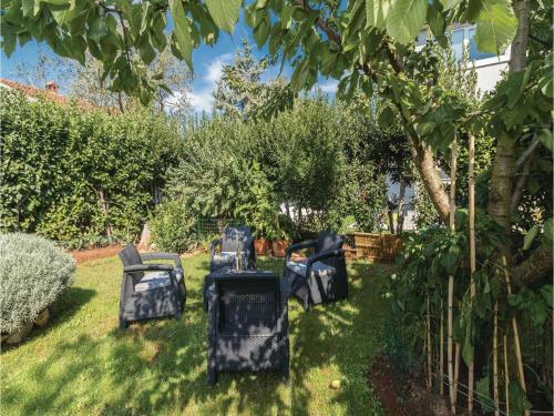 Four-bedroom Holiday Home In Pula