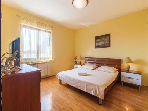 Four-bedroom Holiday Home In Pula