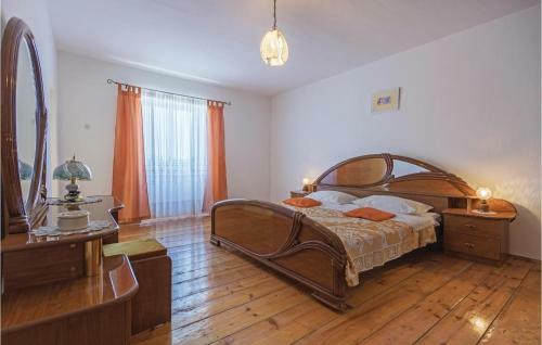 Two-bedroom Holiday Home In Pula