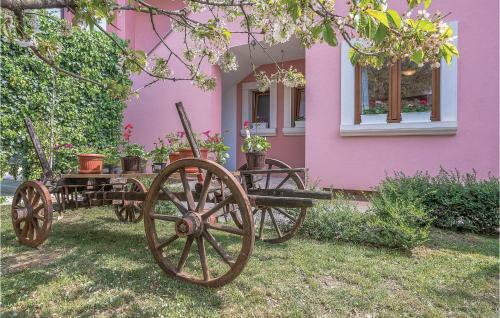 Two-bedroom Apartment In Pula