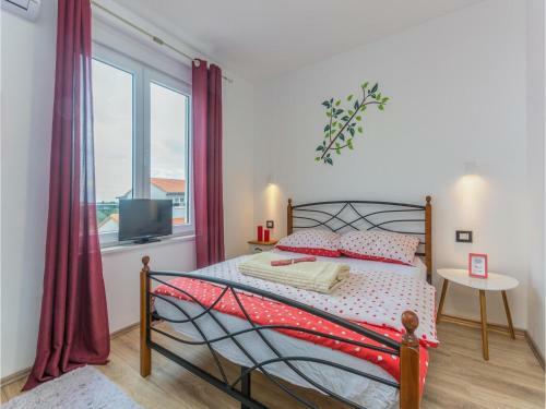 Three-bedroom Holiday Home In Pula