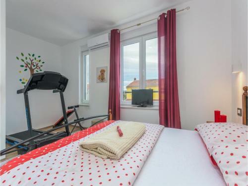 Three-bedroom Holiday Home In Pula