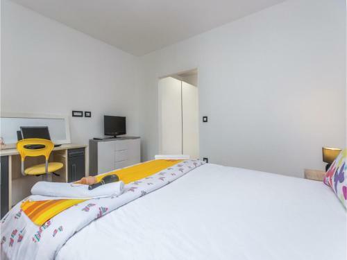 Three-bedroom Holiday Home In Pula