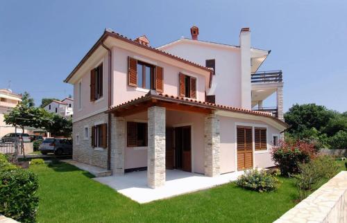 Apartment Premantura 2299e