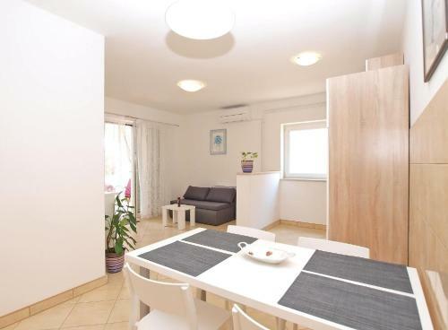 Apartments Adele 1406