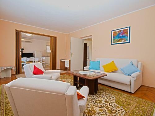 Apartments Marija 1327