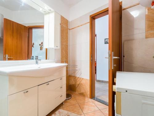 Apartment Pul 565 (15422)
