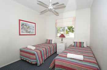Hotel Coral Beach Noosa Resort