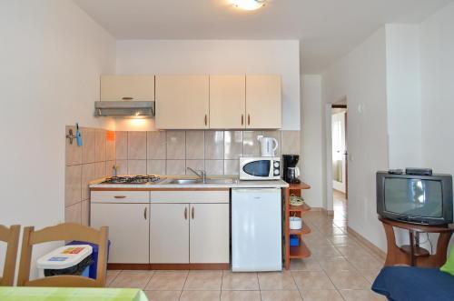 Apartments Veljko 100