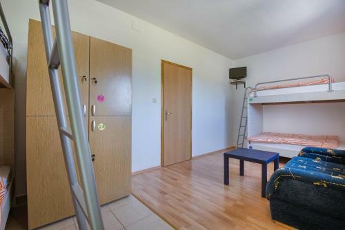 Hostel Step2