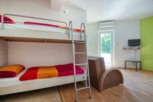 Hostel Step2
