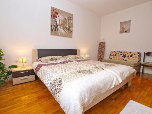 Family Friendly Apartment 946