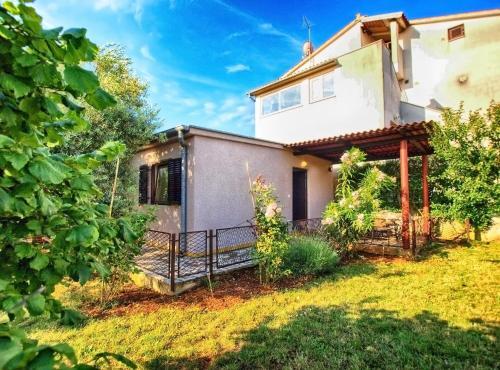 House Snjezana 1379