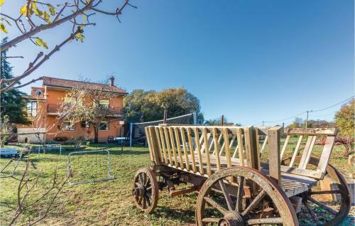 Two-bedroom Apartment In Pula