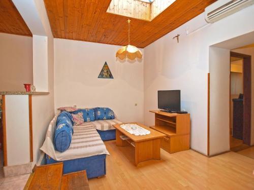 Apartments Mara 1323
