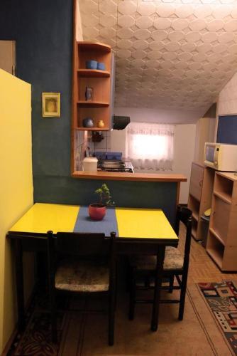 Apartments With Wifi Pula - 12944