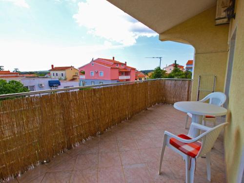 Apartment Veli Vrh 72