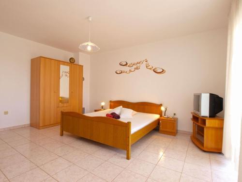 Apartment Veli Vrh 72