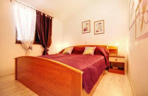 Apartments Karsiole