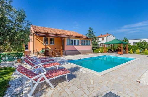 Holiday Home Majoli