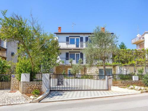 Apartment House Vico