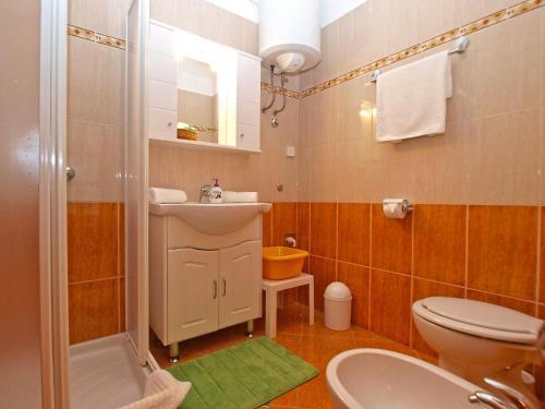 Apartments Lidija 1305