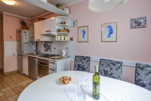 Apartment In Pula/istrien 27321