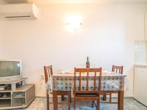 Apartment Danijela 1140