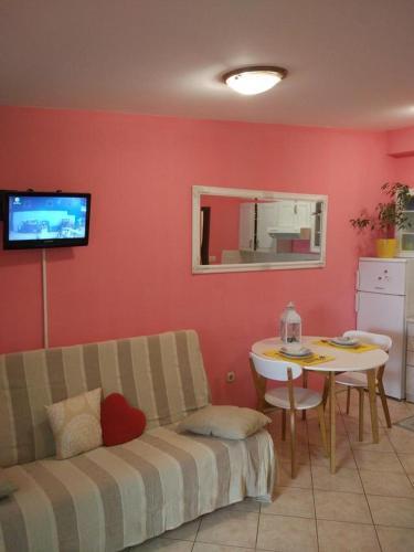 Apartments With A Parking Space Pula - 6986