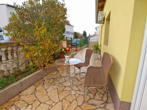 Apartments Jure 978