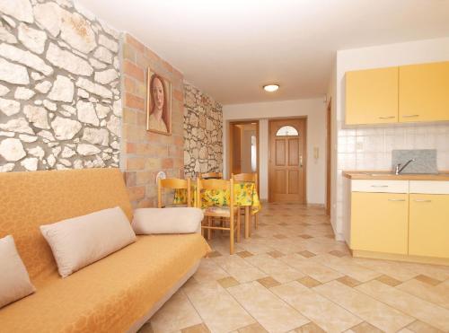 Apartments Kristina 1531