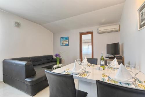Apartamento Villa Stinjan (3326)