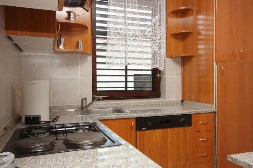 Apartments With A Parking Space Punat (krk) - 5375