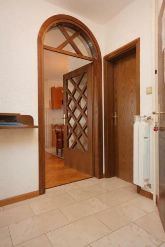 Apartments With A Parking Space Punat (krk) - 5375