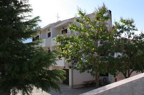 Apartments With A Parking Space Punat (krk) - 5375