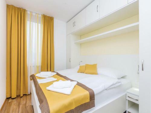 Two-bedroom Apartment In Punat