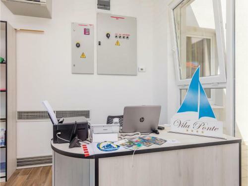 Two-bedroom Apartment In Punat