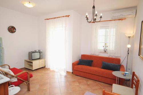 Apartments With A Parking Space Punat (krk) - 5408