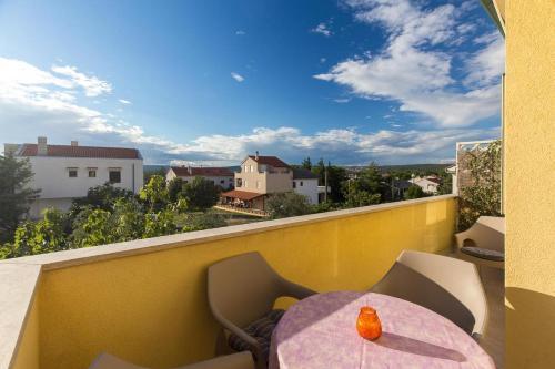 Apartments With A Parking Space Punat (krk) - 5408